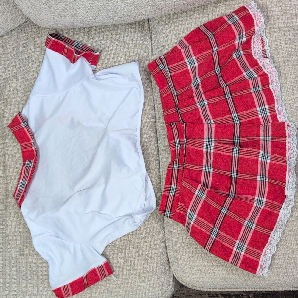 Schoolgirl Crop Top and Plaid Skirt Set - Picture 2 of 9